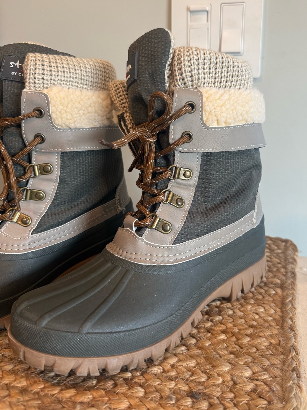 Cougar Storm Girls Winter Boots in Olive Green and Brown